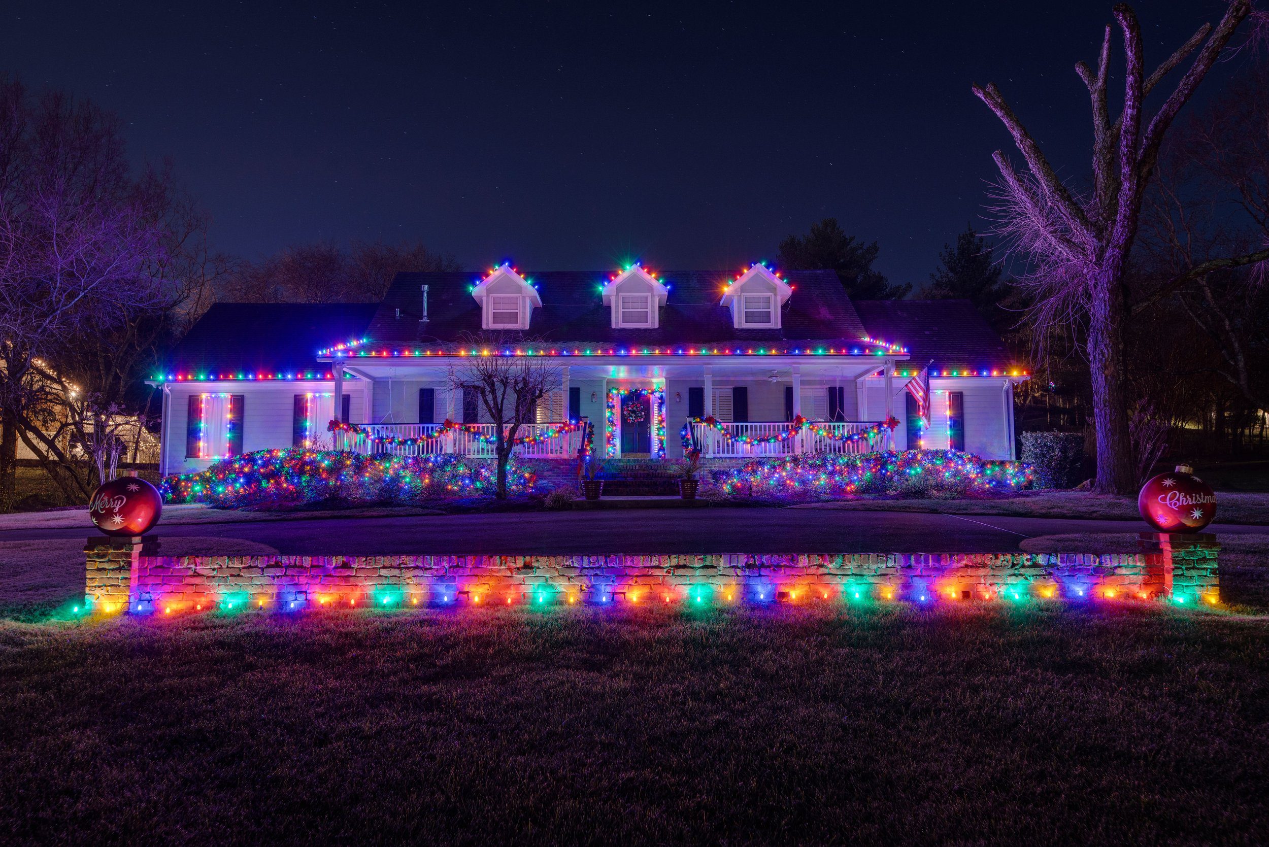 Red, White & Green Design Christmas light display by Red Nose Lites, Nashville TN