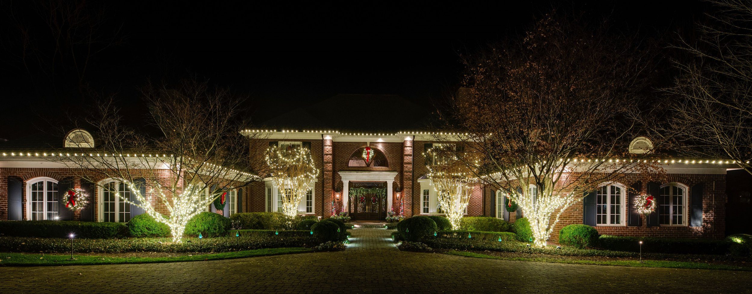Touch Of Color Christmas light display by Red Nose Lites, Nashville TN